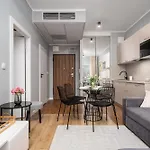 公寓 Prymasa Tysiaclecia 83a By Perfectapart 529 Free Parking *